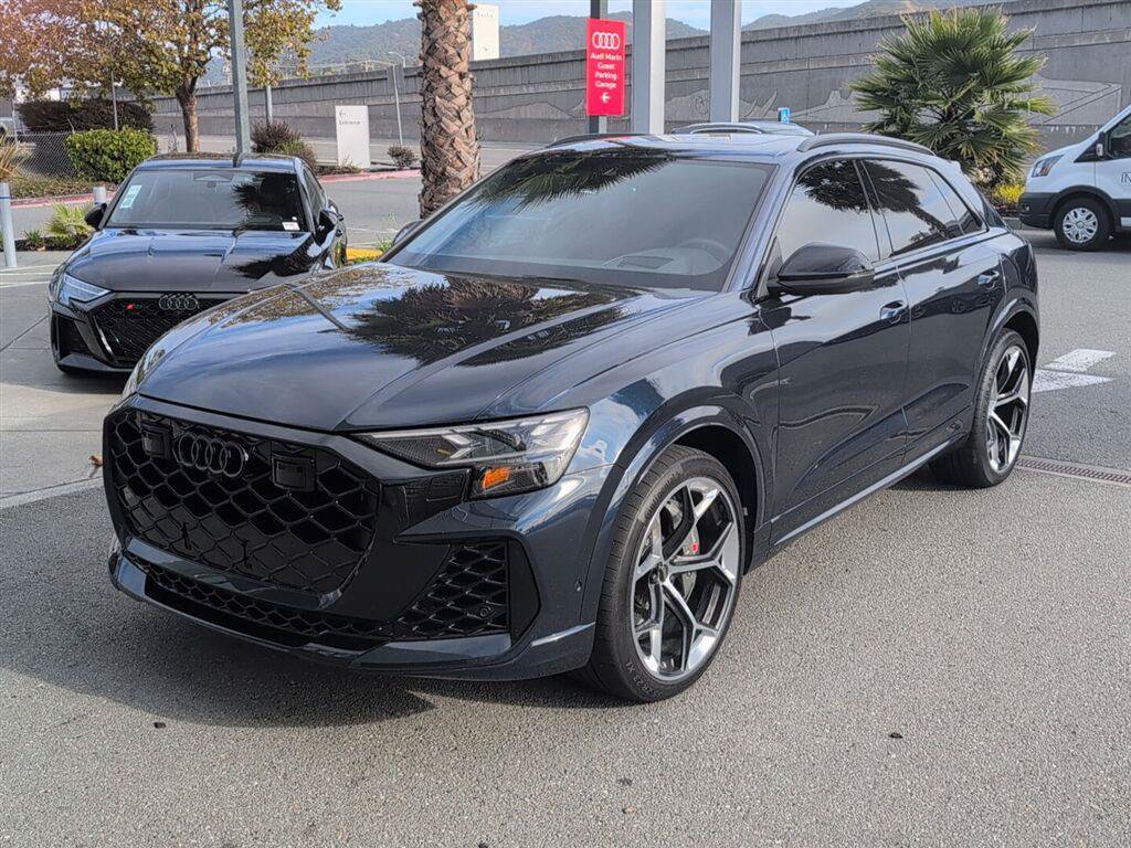 Used 2025 Audi RS Q8 performance AWD/4WD image 1