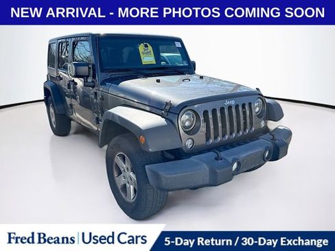 Used 2017 Jeep Wrangler Unlimited Sport w/ Quick Order Package 24S AWD/4WD image 11