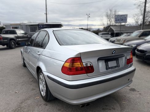 Used 2004 BMW 325i Sedan image 6