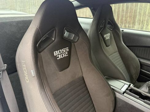 Used 2012 Ford Mustang Boss 302 w/ Boss 302 Accessory Pkg image 17