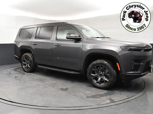 New 2026 Jeep Grand Wagoneer Limited w/ 8-Passenger Seating Package image 1