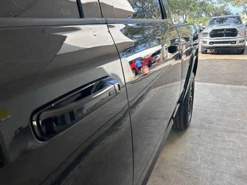 Used 2025 RAM 2500 Limited image 21