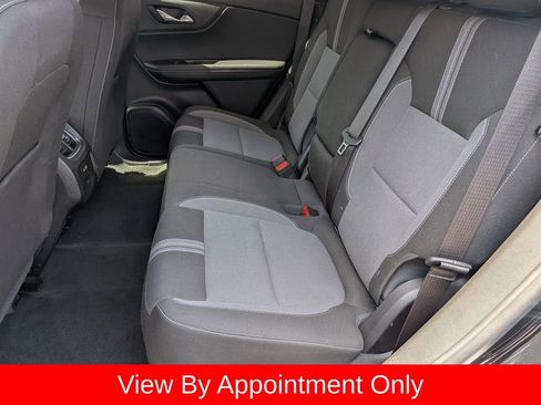 Used 2025 Chevrolet Blazer LT FWD image 21