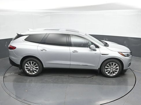 Used 2021 Buick Enclave Premium w/ Sun and Sites Package AWD/4WD image 30