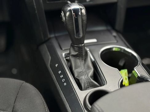 Used 2019 Ford Explorer XLT w/ Equipment Group 201A FWD image 36