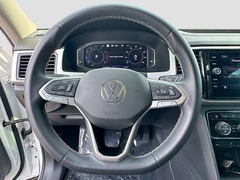 Used 2023 Volkswagen Atlas SEL AWD/4WD image 15