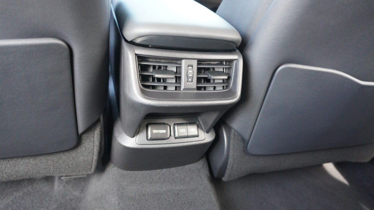 Certified 2024 Lexus ES 350 Ultra Luxury w/ Accessory Package (Z2) FWD image 32