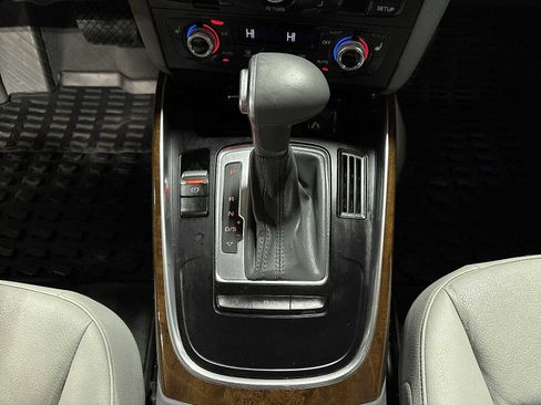 Used 2015 Audi Q5 2.0T Premium image 32