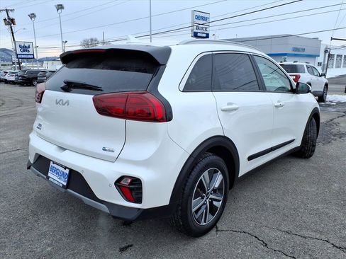 Used 2022 Kia Niro EX Premium image 4
