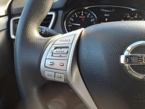 Used 2016 Nissan Rogue S w/ Appearance Package image 15