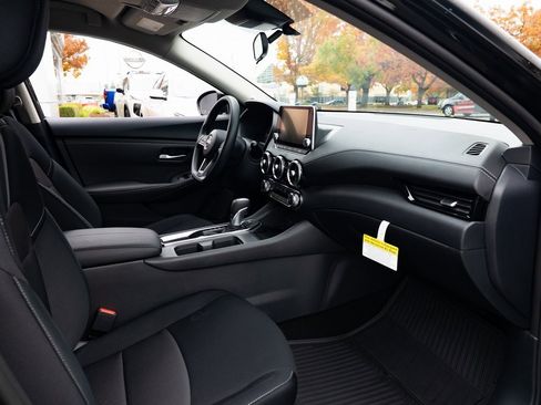 New 2025 Nissan Sentra SV w/ Trunk Package image 25