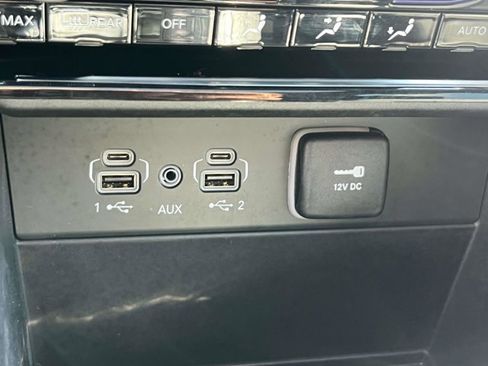 Certified 2023 Jeep Grand Cherokee Summit AWD/4WD image 32