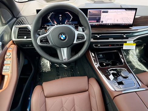 New 2026 BMW X5 xDrive40i w/ M Sport Package AWD/4WD image 18