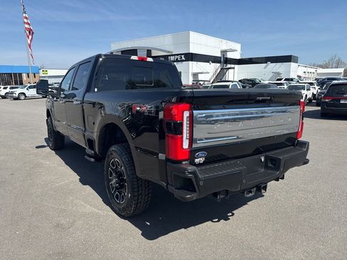 Used 2024 Ford F250 Platinum image 3