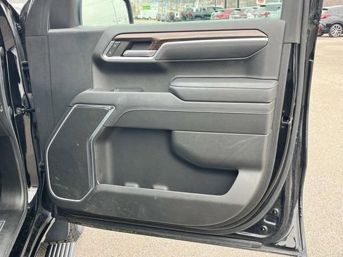 Used 2022 Chevrolet Silverado 1500 RST image 25