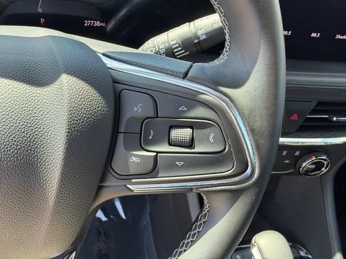 Used 2025 Buick Encore GX Preferred FWD image 23