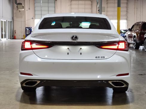 Used 2024 Lexus ES 350 F Sport w/ Accessory Package (Z2) FWD image 10