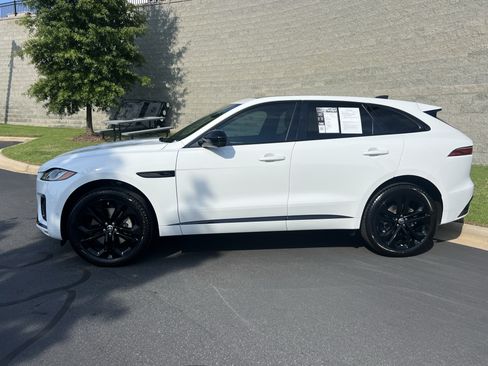 Used 2026 Jaguar F-PACE R-Dynamic S AWD/4WD image 4