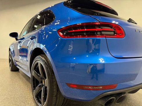 Used 2016 Porsche Macan Turbo image 29
