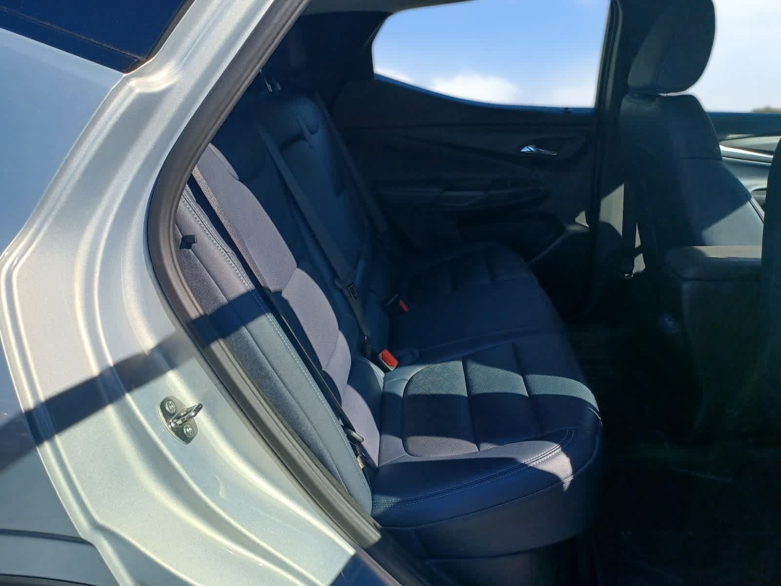 Used 2023 Chevrolet Bolt EUV Premier w/ Sun & Sound Package FWD image 19