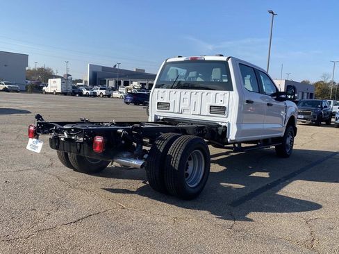 New 2026 Ford F350 XL AWD/4WD image 3