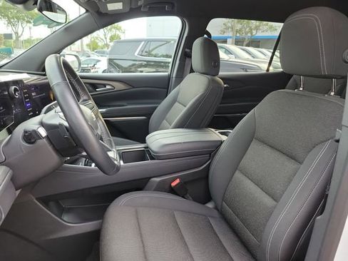 Certified 2025 Chevrolet Traverse LT AWD/4WD image 20
