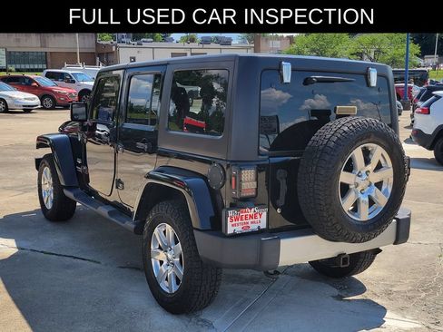 Used 2012 Jeep Wrangler Unlimited Sahara w/ Dual Top Group AWD/4WD image 3