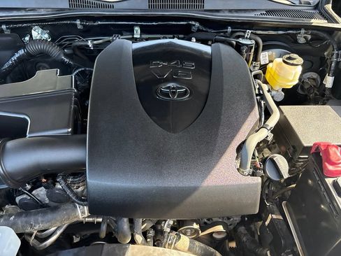 Used 2023 Toyota Tacoma SR5 RWD image 10