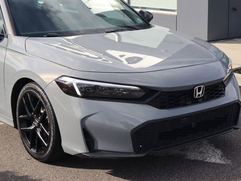 Used 2025 Honda Civic Sport image 4
