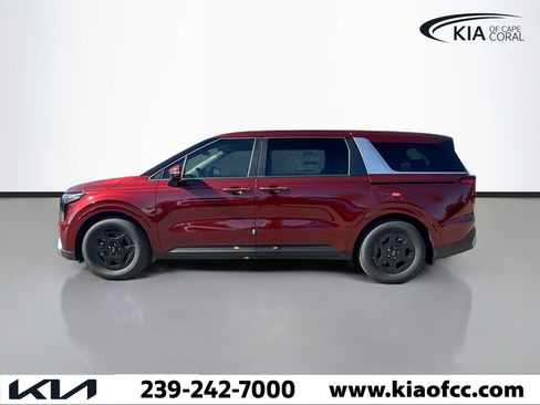 New 2026 Kia Carnival image 2