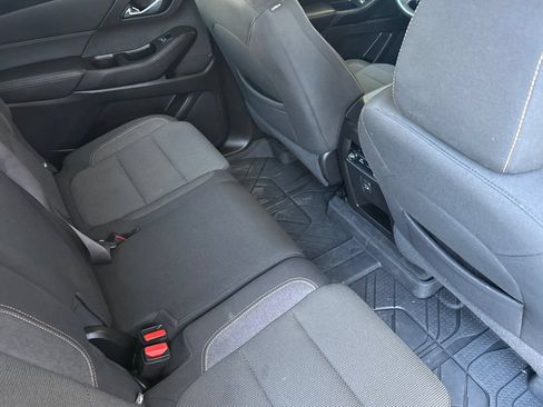 Used 2021 Chevrolet Traverse LS w/ LPO, Floor Liner Package AWD/4WD image 18