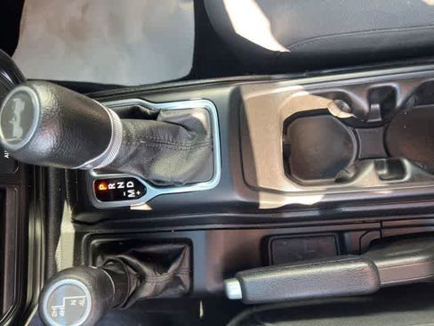 Used 2020 Jeep Wrangler Unlimited Sport S image 20