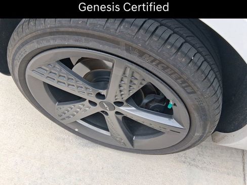 Certified 2025 Genesis GV70 3.5T Sport w/ Sport Prestige Package image 10