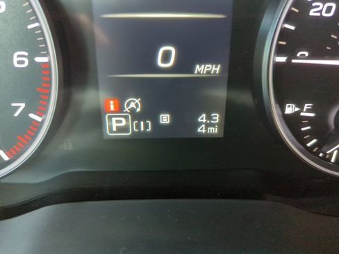 Certified 2025 Subaru Crosstrek 2.0i Premium image 19