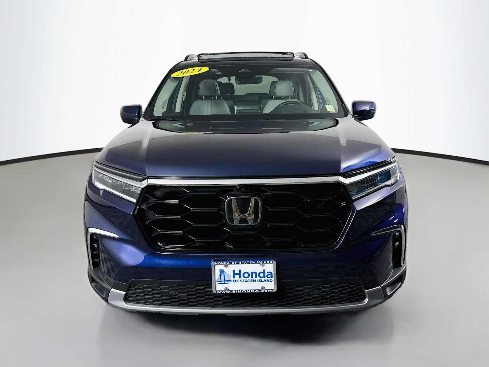 Certified 2024 Honda Pilot Elite image 2