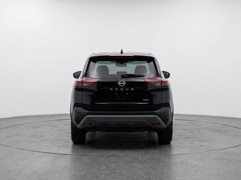 Used 2025 Nissan Rogue SV FWD image 7