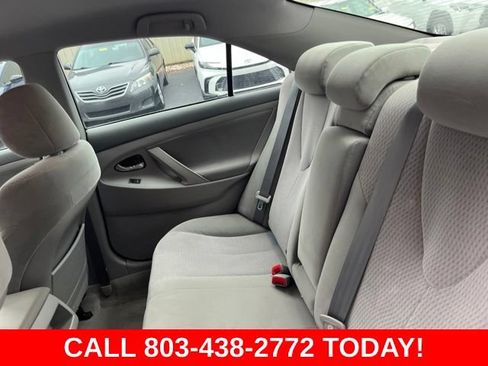 Used 2011 Toyota Camry LE FWD image 13