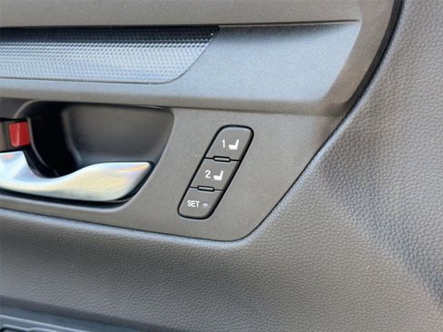 Used 2025 Honda CR-V Sport-L image 40