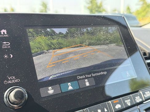 Used 2023 Honda Odyssey EX-L image 24