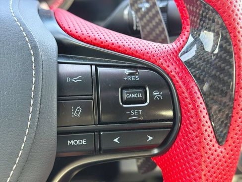 Used 2018 Lexus LC 500 Coupe w/ Performance Package RWD image 27