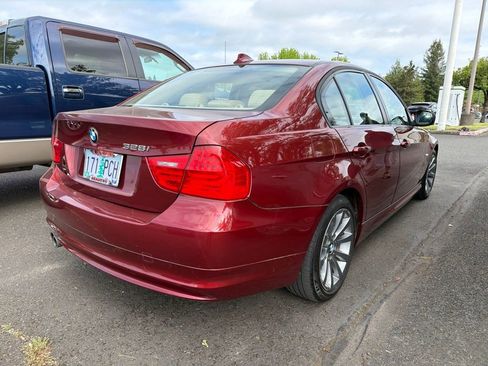 Used 2011 BMW 328i Sedan RWD image 4
