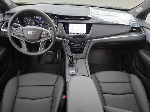 New 2026 Cadillac XT5 Sportv w/ LPO, Floor Liner Package AWD/4WD image 13