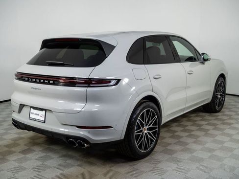 New 2026 Porsche Cayenne AWD/4WD image 30