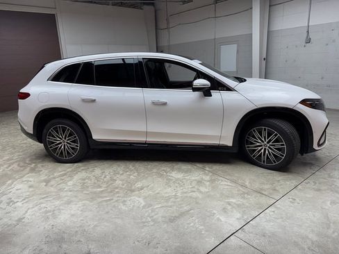 Certified 2023 Mercedes-Benz EQS 580 4MATIC SUV image 6