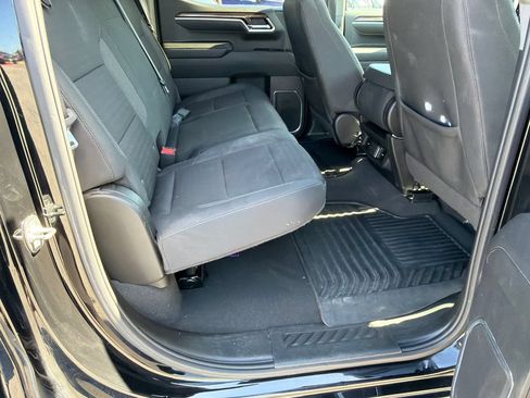 Used 2025 Chevrolet Silverado 1500 LT AWD/4WD image 15