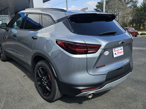 Used 2024 Chevrolet Blazer LT w/ Redline Edition image 8