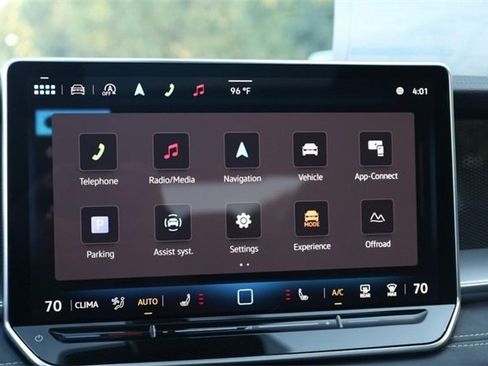 New 2025 Volkswagen Tiguan SE image 13