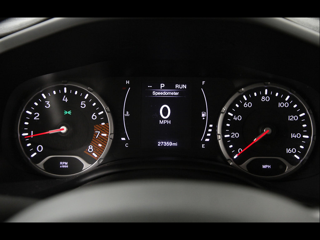 Used 2023 Jeep Renegade Latitude AWD/4WD image 8