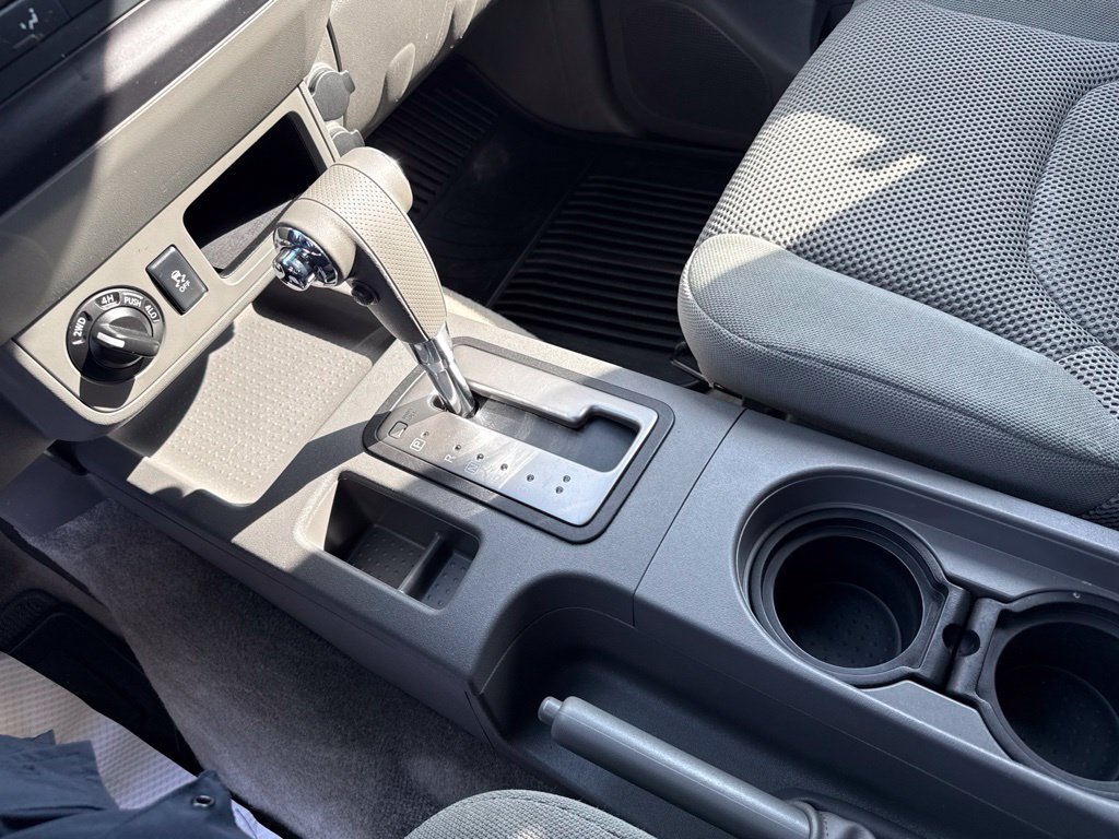 Used 2015 Nissan Frontier SL AWD/4WD image 27