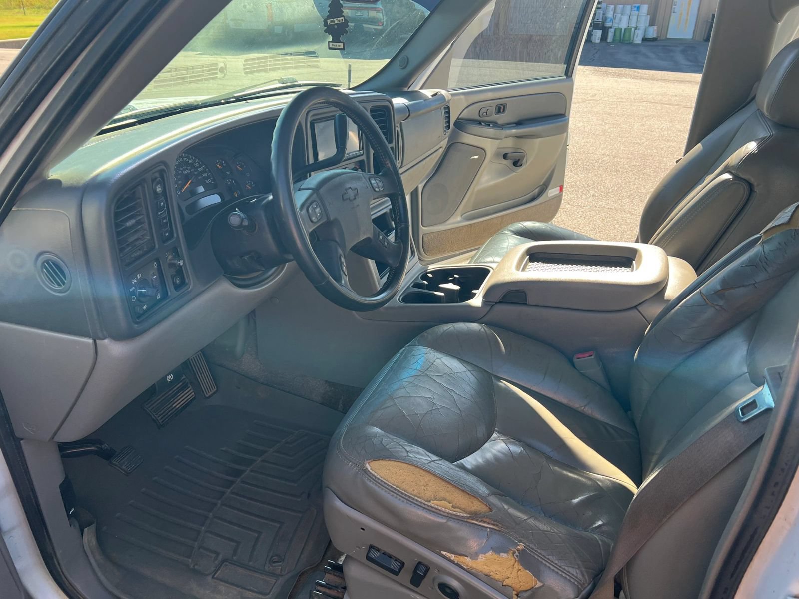 Used 2003 Chevrolet Tahoe LT AWD/4WD image 11